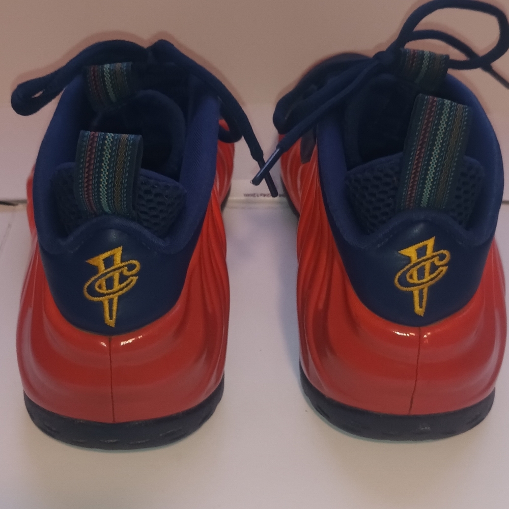 Nike - Picture 6 of 11